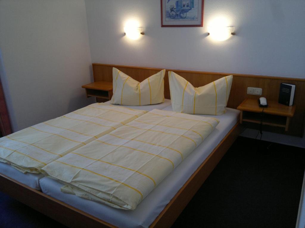 Hotel Zum Schneekopf "Garni" غيهلبرغ الغرفة الصورة